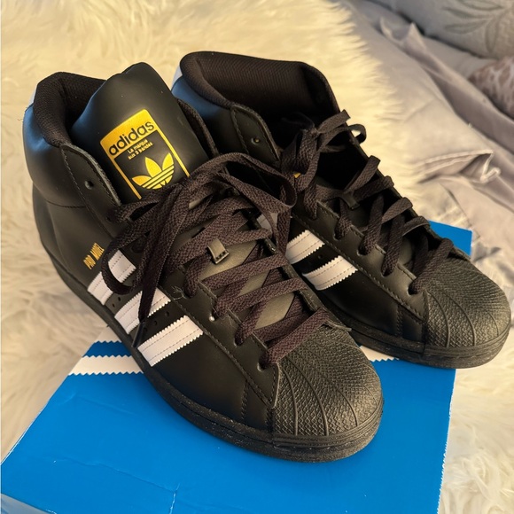 Adidas Pro Model - Picture 3 of 4